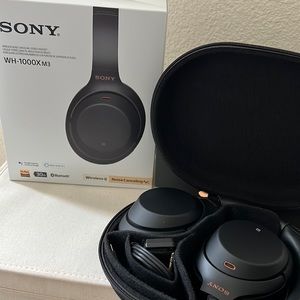 Sony WH-1000X M3 wireless noise cancelling headset